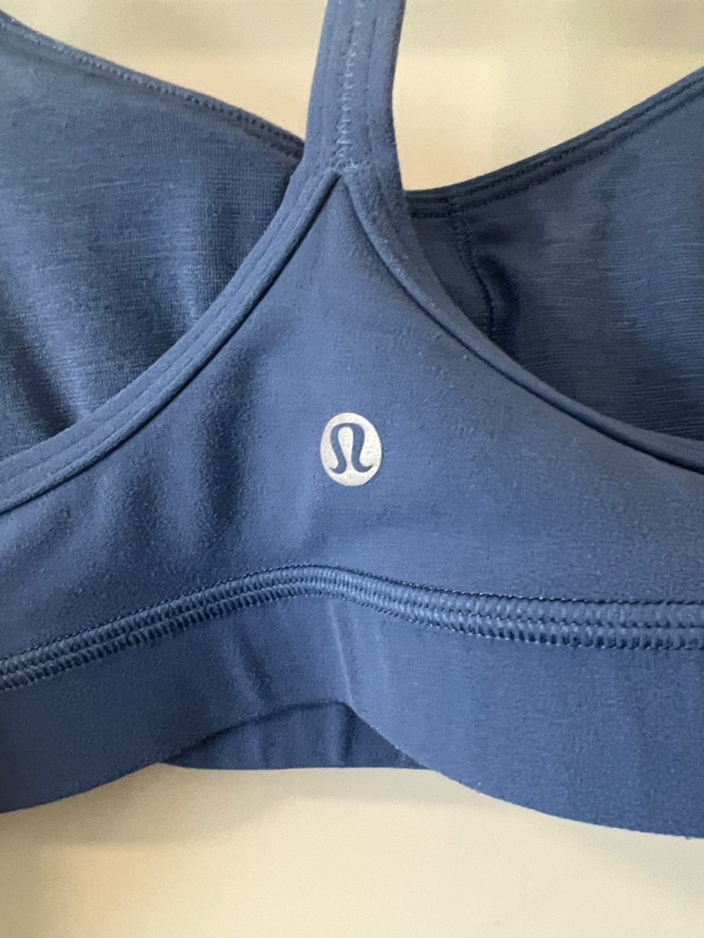 Lululemon flow y bra size 8 color blue - Picture 3 of 4